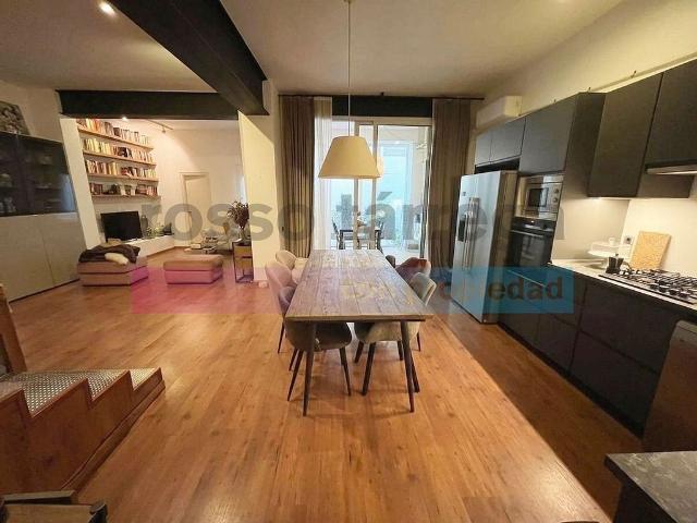 Piso en venta en calle De Ferran Puig, Barcelona, de 95 m² 1 habitación por 439.500
