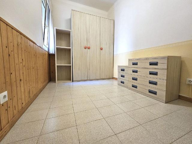 Piso en venta en calle De Floridablanca, Barcelona, de 75 m² 3 habitaciones por 396.000