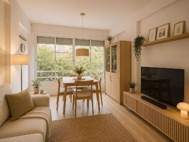 Piso en venta en calle De Floridablanca, Barcelona, de 76 m² 4 habitaciones por 410.000