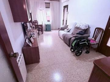 Piso en venta en calle De Formentera, Barcelona, de 60 m² 3 habitaciones por 250.000