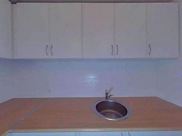 Piso en venta en calle De Francesc Julià, Santa Coloma de Gramanet, de 77 m² 4 habitaciones por 114.125