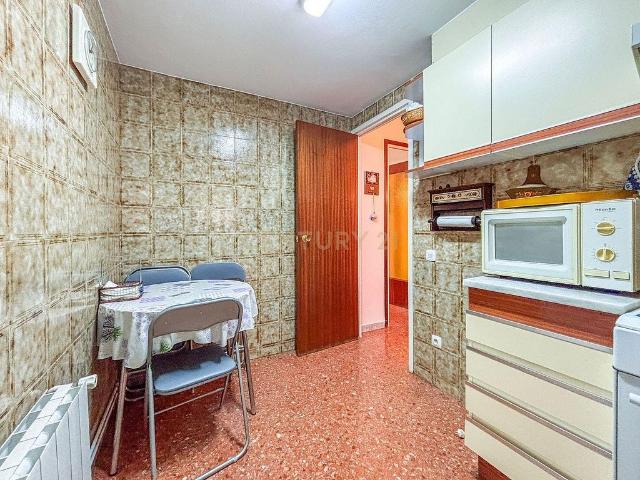 Piso en venta en calle De Francesc Layret, Esplugues de Llobregat, de 93 m² 3 habitaciones por 419.000