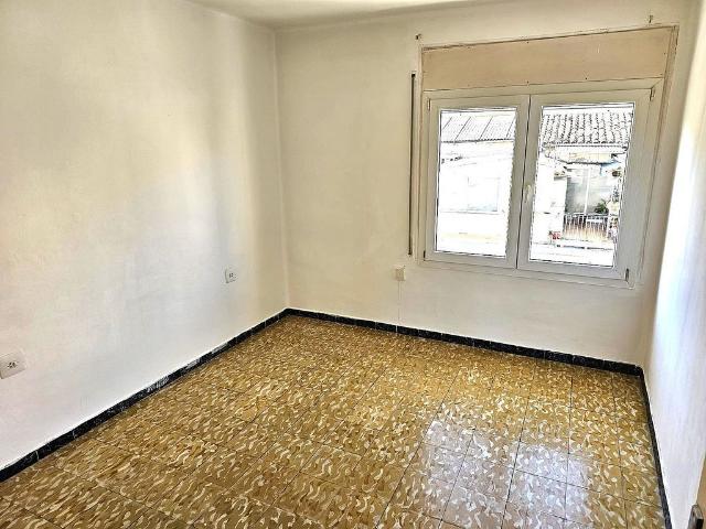Piso en venta en calle De Guillem Catà, Manresa, de 72 m² 3 habitaciones por 135.000