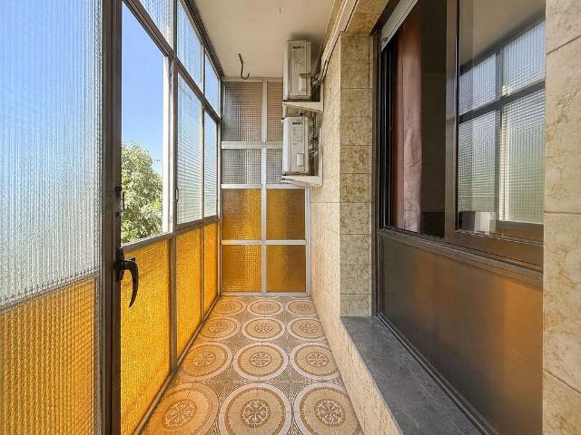 Piso en venta en calle De Guipúscoa, Barcelona, de 85 m² 3 habitaciones por 400.000