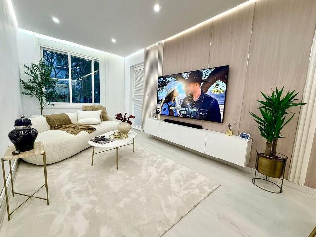 Piso en venta en calle De Guitard, Barcelona, de 68 m² 2 habitaciones por 460.000