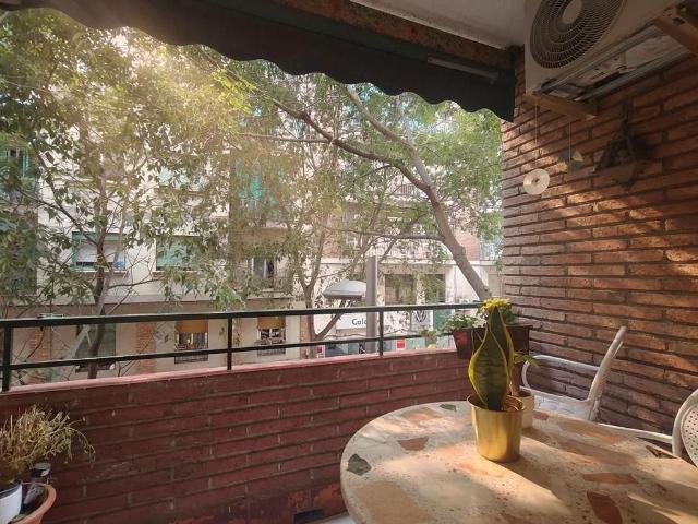 Piso en venta en calle De Guitard, Barcelona, de 63 m² 2 habitaciones por 460.000