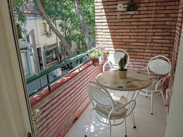 Piso en venta en calle De Guitard, Barcelona, de 70 m² 2 habitaciones por 475.000