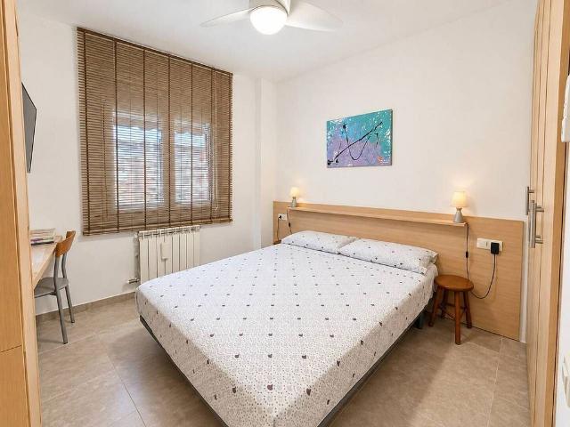 Piso en venta en calle De Goethe, Sabadell, de 121 m² 3 habitaciones por 339.000