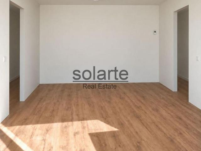 Piso en venta en calle De Gonçal Pons, Hospitalet de Llobregat, L´, de 73 m² 2 habitaciones por 350.000