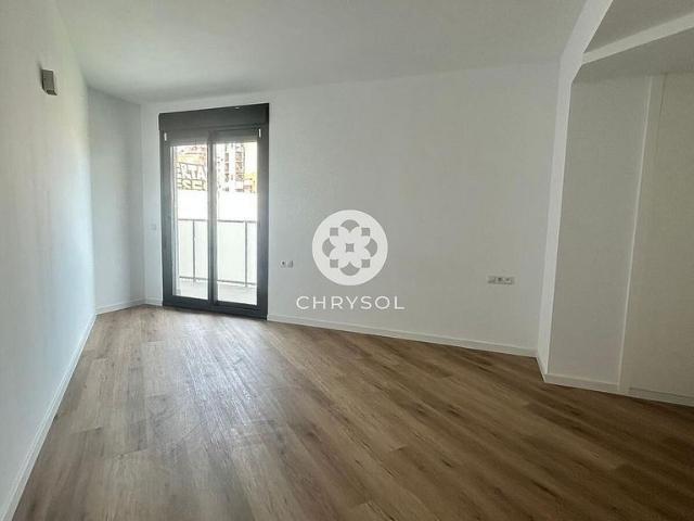 Piso en venta en calle De Gonçal Pons, Hospitalet de Llobregat, L´, de 78 m² 2 habitaciones por 375.000