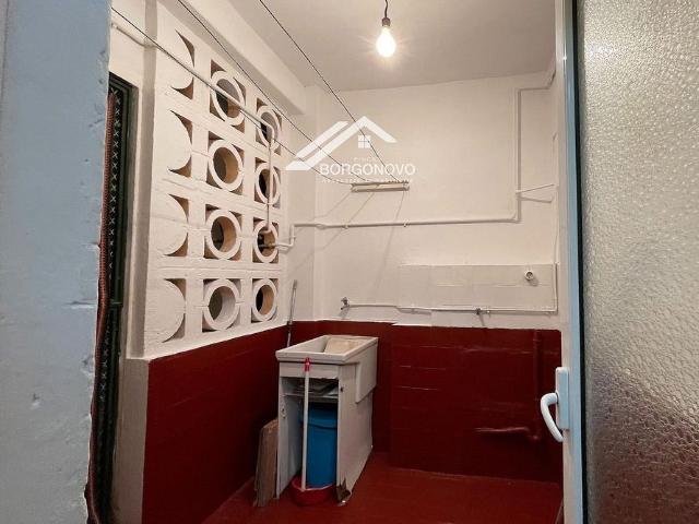 Piso en venta en calle De Huelva, Barcelona, de 96 m² 4 habitaciones por 370.000