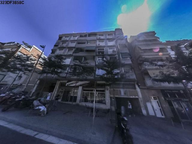 Piso en venta en calle De Juan Valera, Badalona, de 47 m² 2 habitaciones por 175.000
