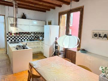 Piso en venta en calle De Julià Portet, Barcelona, de 86 m² 2 habitaciones por 495.000