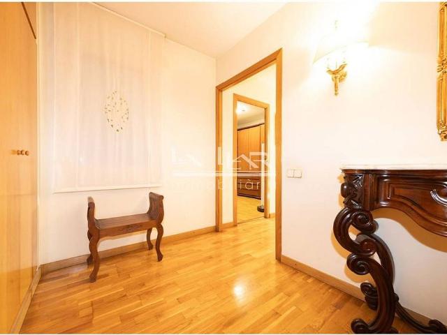 Piso en venta en calle De Jacint Verdaguer, Vic, de 134 m² 4 habitaciones por 390.000