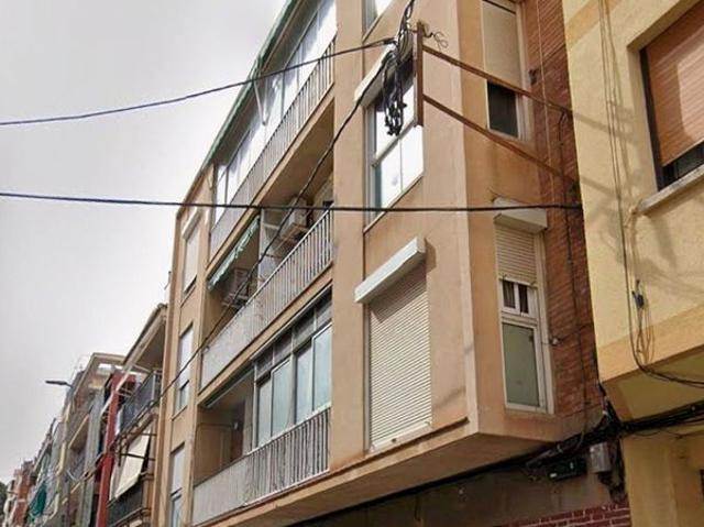 Piso en venta en calle De Jaume I, Castelldefels, de 70 m² por 135.000
