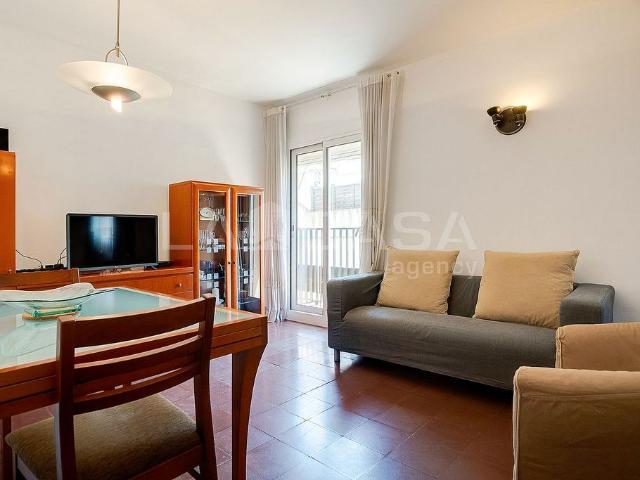 Piso en venta en calle De Joan Gamper, Barcelona, de 60 m² 3 habitaciones por 450.000