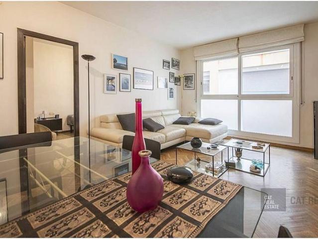 Piso en venta en calle De Joan Gamper, Barcelona, de 90 m² 3 habitaciones por 575.000