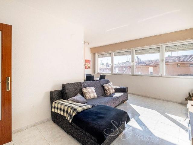 Piso en venta en calle De Joan Miró, Sant Quirze del Vallès, de 70 m² 3 habitaciones por 299.900