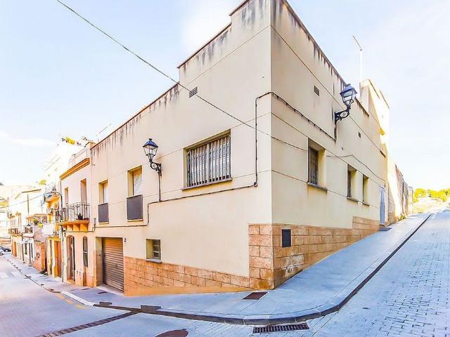 Piso en venta en calle De Joan Topete, Tortosa, de 198 m² 2 habitaciones por 85.800