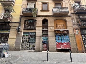 Piso en venta en calle De Joaquín Costa, Barcelona, de 64 m² 4 habitaciones por 239.000