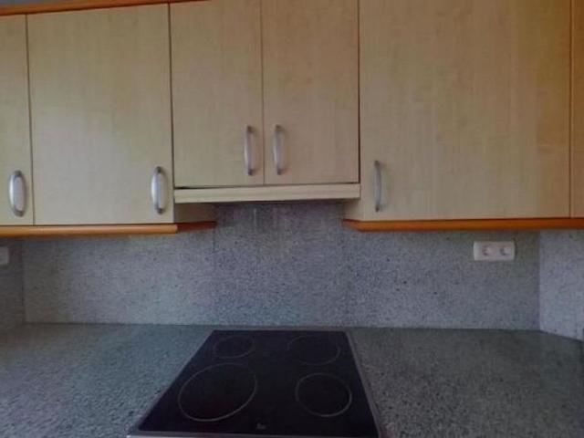 Piso en venta en calle De José Agustín Goytisolo, Sant Joan Despí, de 72 m² 1 habitación por 318.600