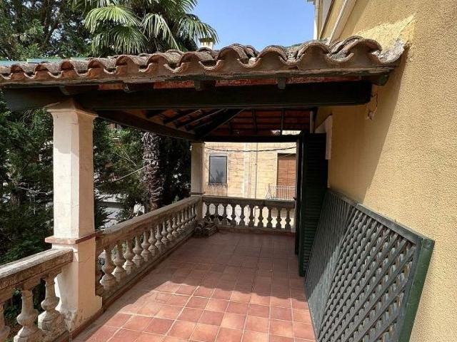 Piso en venta en calle De Josep M Gich, Falset, de 190 m² 4 habitaciones por 265.000