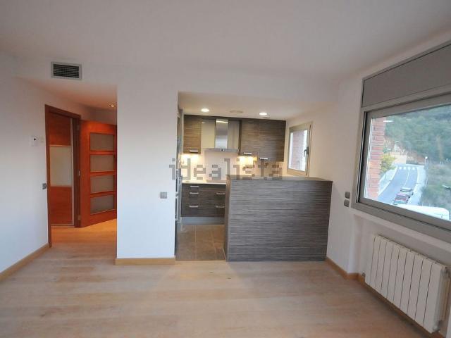 Piso en venta en calle De Josep M Jujol, Barcelona, de 82 m² 2 habitaciones por 650.000