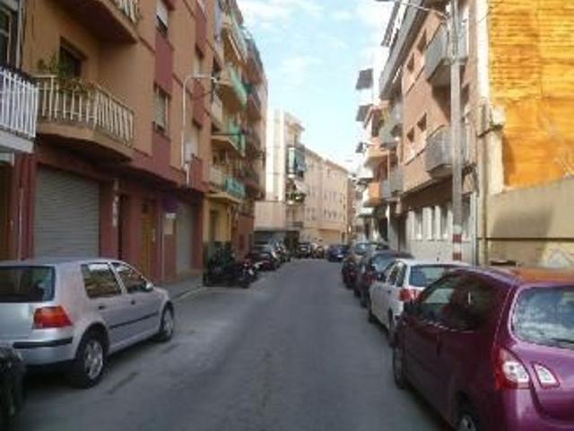 Piso en venta en calle De Josep Goday, Mataró, de 60 m² 3 habitaciones por 103.200