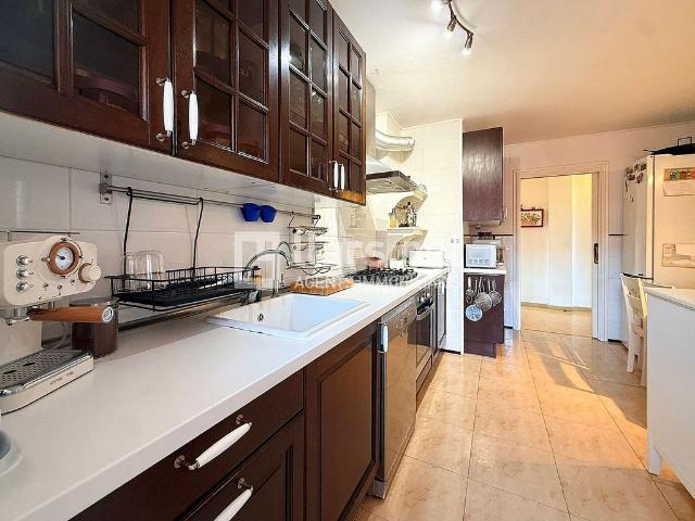 Piso en venta en calle De Josep Llanza, Vilanova i La Geltrú, de 95 m² 4 habitaciones por 395.000