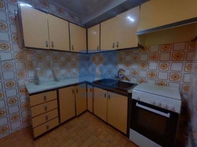 Piso en venta en calle De Josep Torras i Bages, Cornellà de Llobregat, de 56 m² 2 habitaciones por 136.360