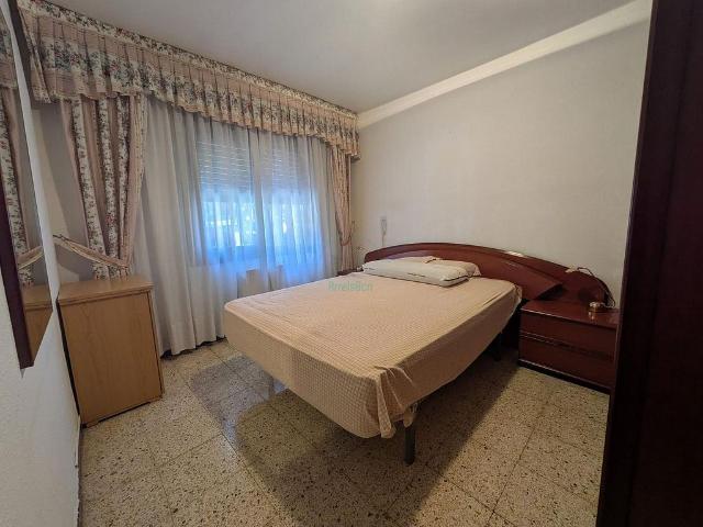 Piso en venta en calle De la Murtra, Barcelona, de 57 m² 3 habitaciones por 250.000