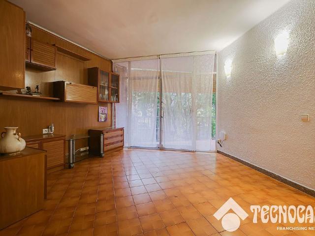 Piso en venta en calle De la Maquinista, Barcelona, de 75 m² 3 habitaciones por 378.000