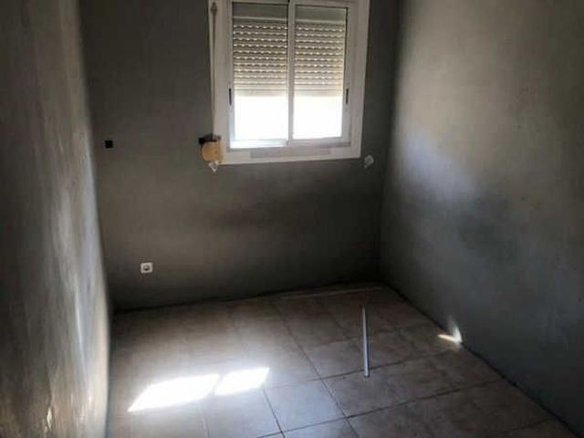 Piso en venta en calle De la Mare de Déu de la Mercè, Hospitalet de Llobregat, L´, de 69 m² 3 habitaciones por 148.600