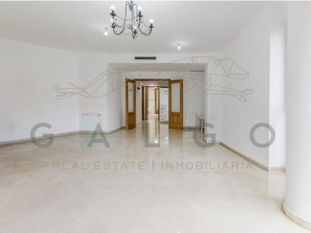 Piso en venta en Calle de la Marina Baixa