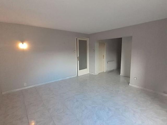 Piso en venta en calle De la Mímica, Barcelona, de 72 m² 3 habitaciones por 239.000
