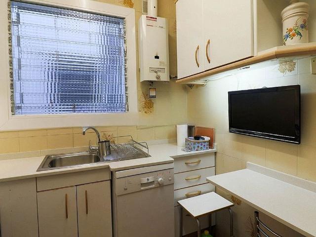Piso en venta en calle De la Mineria, Barcelona, de 83 m² 3 habitaciones por 390.000