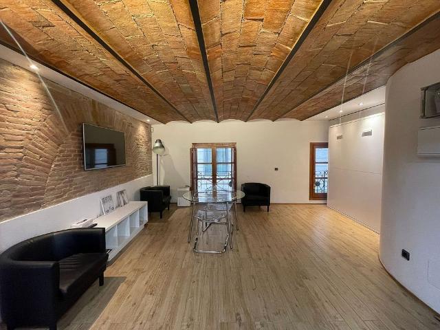Piso en venta en calle De la Morera, Barcelona, de 47 m² 1 habitación por 255.000