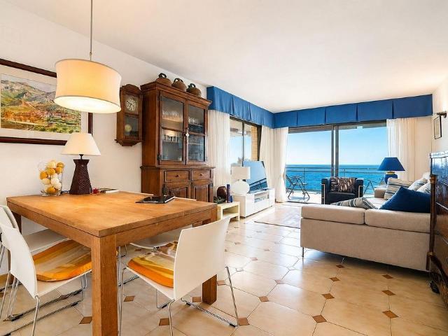 Piso en venta en calle De la Cala de la Font, Salou, de 108 m² 2 habitaciones por 597.000
