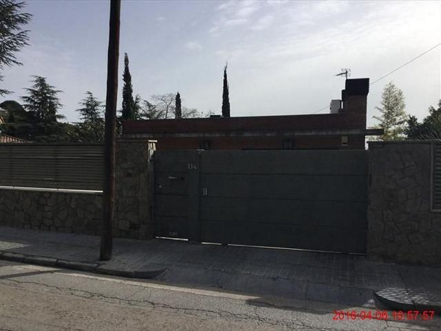 Piso en venta en calle De la Cisa, Premià de Dalt, de 268 m² 3 habitaciones por 465.000