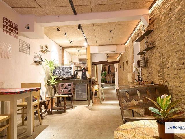 Piso en venta en calle De la Cirera, Barcelona, de 150 m² 1 habitación por 320.000