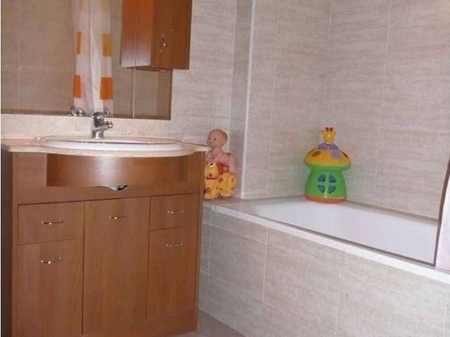 Piso en venta en calle De la Ciutat, Tortosa, de 90 m² 3 habitaciones por 109.000
