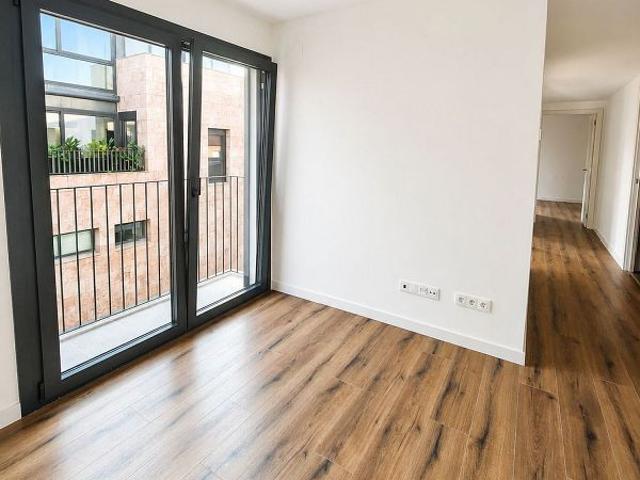 Piso en venta en calle De la Constitución, Castelldefels, de 49 m² 2 habitaciones por 367.000