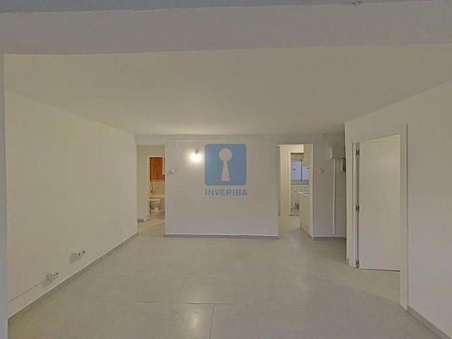 Piso en venta en calle De la Cova Simanya, Terrassa, de 67 m² 3 habitaciones por 128.000