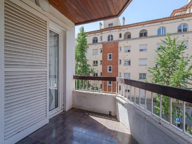 Piso en venta en calle De la Creu, Girona, de 139 m² 4 habitaciones por 500.000
