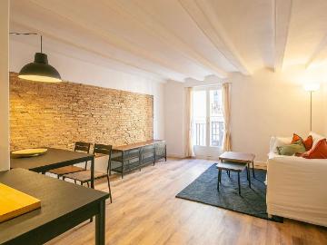 Piso en venta en calle De la Dagueria, Barcelona, de 68 m² 2 habitaciones por 339.000