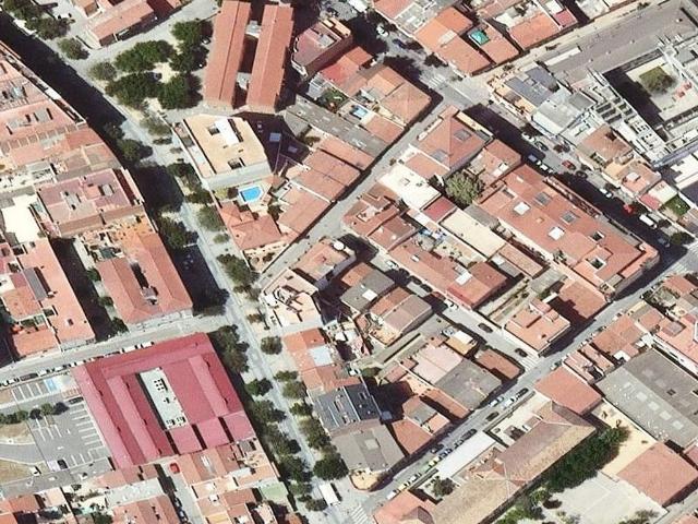 Piso en venta en calle De la Font de la Barona, Esparreguera, de 63 m² 2 habitaciones por 121.000