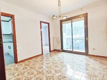 Piso en venta en calle De la Font del Coll, Barcelona, de 55 m² 3 habitaciones por 200.000