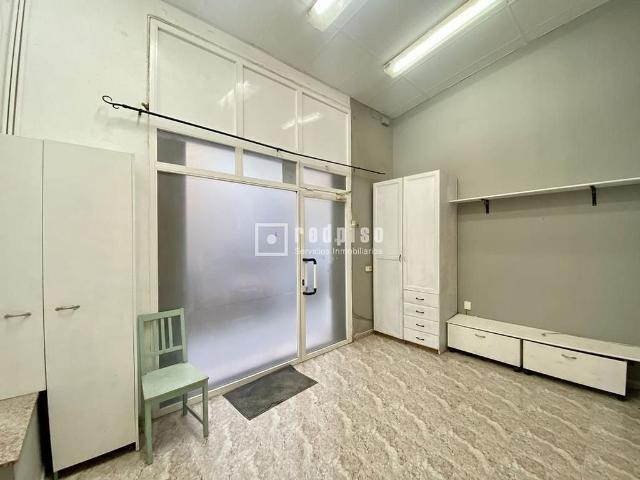 Piso en venta en calle De la Font Honrada, Barcelona, de 62 m² 2 habitaciones por 230.000