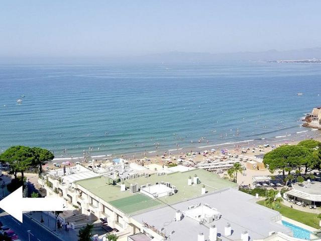 Piso en venta en calle De la Gavina, Salou, de 84 m² 3 habitaciones por 344.000