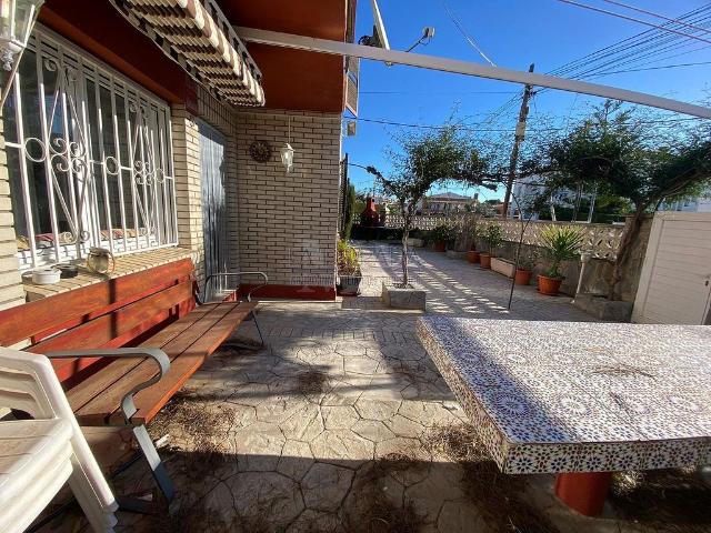 Piso en venta en calle De la Goleta, Cambrils, de 50 m² 2 habitaciones por 295.000